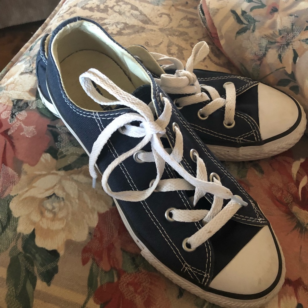 Kids converse